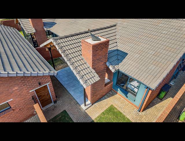 3 BEDROOM TOWNHOUSE FOR SALE IN FAERIE GLEN